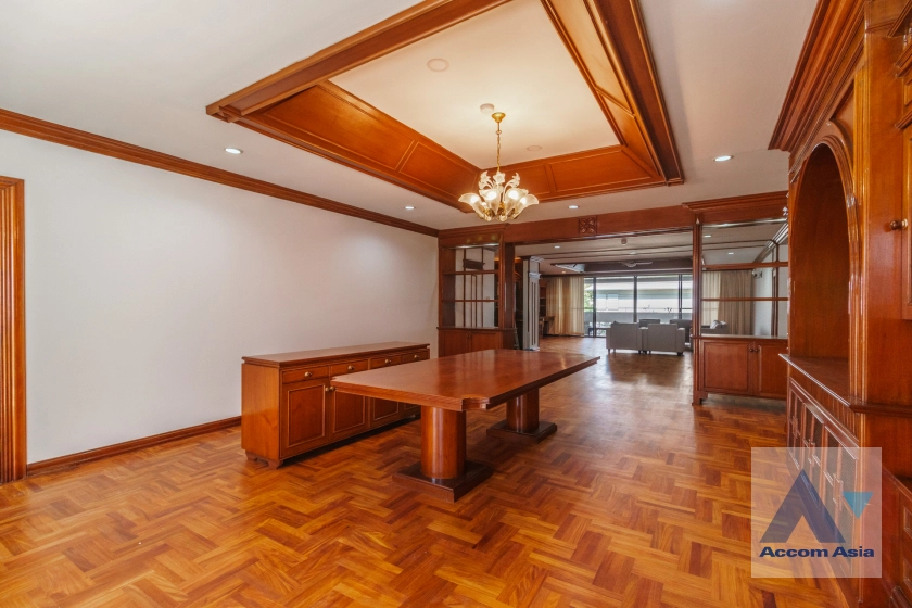 5  3 br Apartment For Rent in Sukhumvit ,Bangkok BTS Asok - MRT Sukhumvit at Family-Friendly 360 SQ.M. Residence Near Terminal 21 AA27983