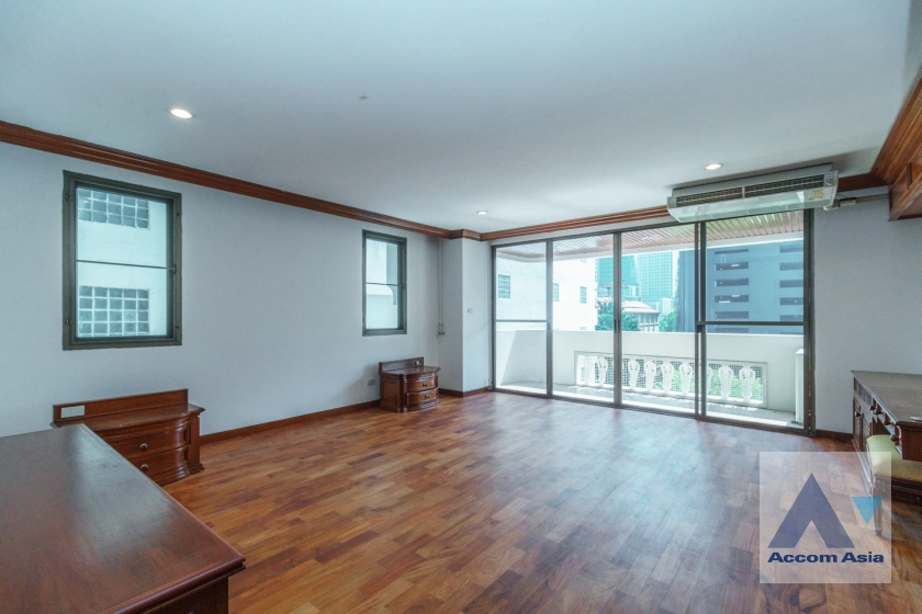 8  3 br Apartment For Rent in Sukhumvit ,Bangkok BTS Asok - MRT Sukhumvit at Family-Friendly 360 SQ.M. Residence Near Terminal 21 AA27983