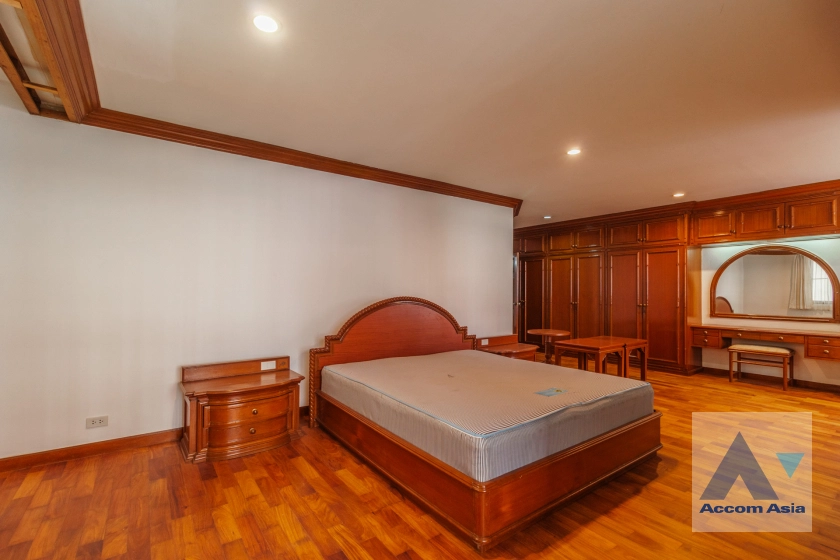 13  3 br Apartment For Rent in Sukhumvit ,Bangkok BTS Asok - MRT Sukhumvit at Family-Friendly 360 SQ.M. Residence Near Terminal 21 AA27983