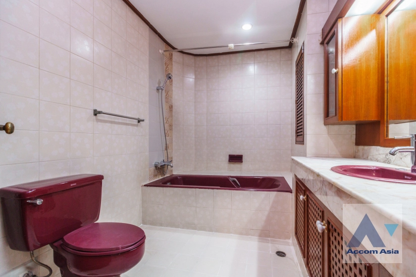 14  3 br Apartment For Rent in Sukhumvit ,Bangkok BTS Asok - MRT Sukhumvit at Family-Friendly 360 SQ.M. Residence Near Terminal 21 AA27983