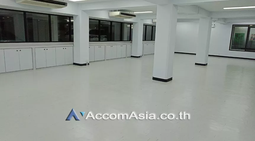 unit Studio  Office space For Rent in Sukhumvit, Bangkok  near BTS Asok - MRT Phetchaburi (AA27985)