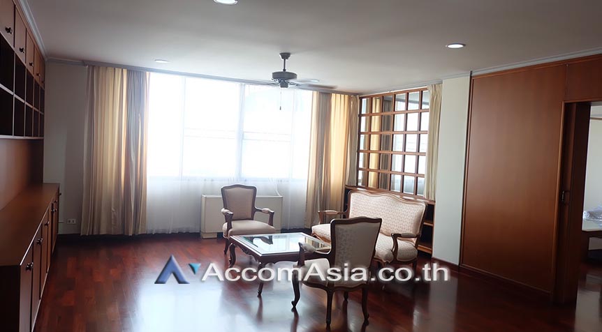  1  4 br Apartment For Rent in Phaholyothin ,Bangkok BTS Saphan-Kwai at Apartment For Rent AA27997