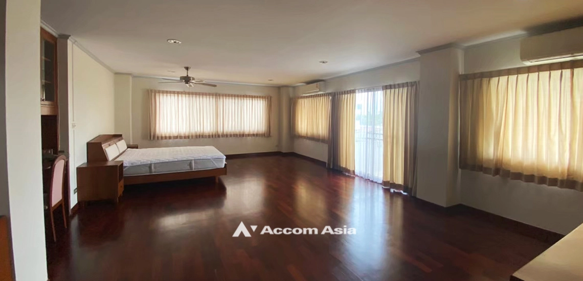 9  4 br Apartment For Rent in Phaholyothin ,Bangkok BTS Saphan-Kwai at Heart of Phaya Thai AA27997