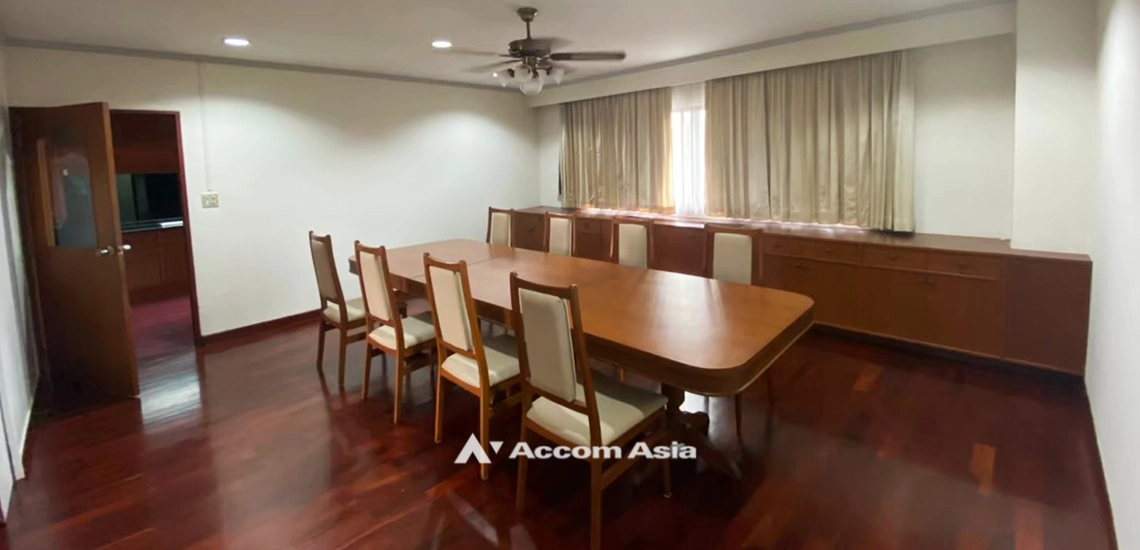 4  4 br Apartment For Rent in Phaholyothin ,Bangkok BTS Saphan-Kwai at Heart of Phaya Thai AA27997