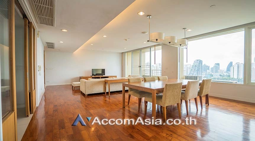 unitBig Balcony |  3 Bedrooms  Apartment For Rent & Sale in Sukhumvit, Bangkok  near BTS Phrom Phong (AA28000)