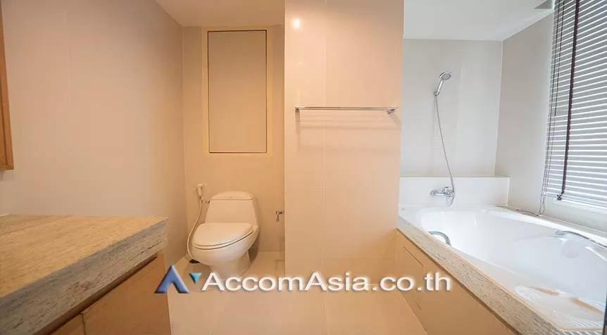 10  3 br Apartment For Rent in Sukhumvit ,Bangkok BTS Phrom Phong at High-Rise Residence Unit Size from 197 Sqm, Ideal for Families AA28001