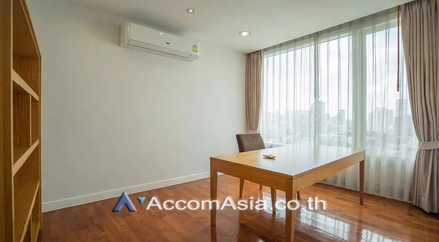 6  3 br Apartment For Rent in Sukhumvit ,Bangkok BTS Phrom Phong at High-Rise Residence Unit Size from 197 Sqm, Ideal for Families AA28001