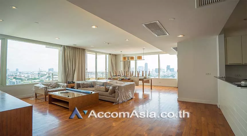 Big Balcony |  Perfect Place for Family  Apartment  2 Bedroom for Rent BTS Phrom Phong in Sukhumvit Bangkok