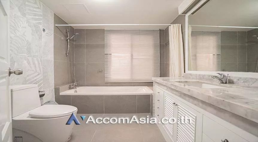 11  3 br Apartment For Rent in Ploenchit ,Bangkok BTS Chitlom at Heart of Langsuan - Privacy AA28012