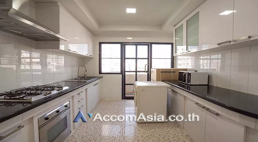 unitPet friendly |  3 Bedrooms  Apartment For Rent in Sukhumvit, Bangkok  near BTS Asok - MRT Sukhumvit (AA28016)