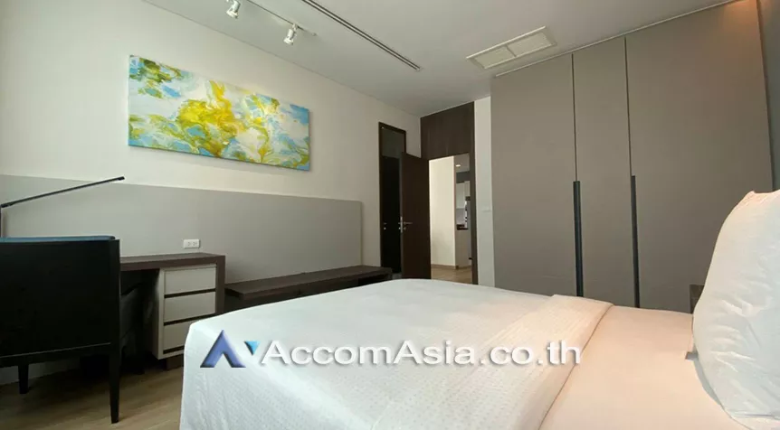 unit 2 Bedrooms  Apartment For Rent in Sukhumvit, Bangkok  near BTS Ploenchit (AA28033)