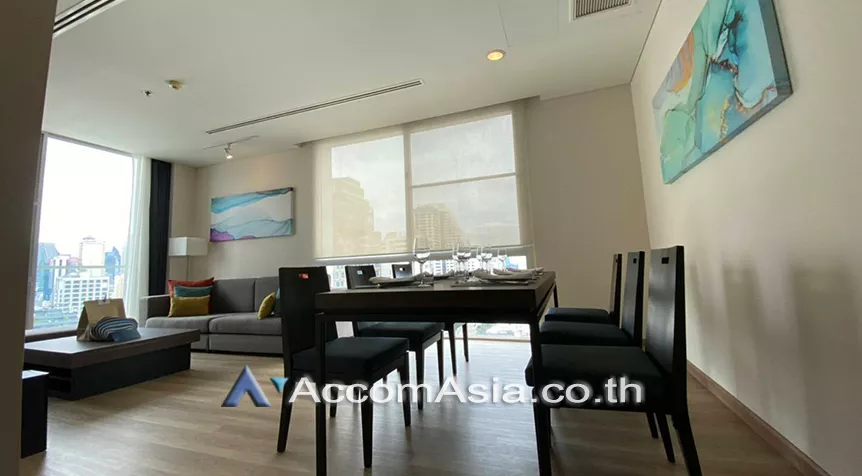 unit 2 Bedrooms  Apartment For Rent in Sukhumvit, Bangkok  near BTS Ploenchit (AA28033)