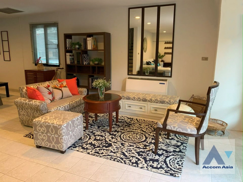 unitPet friendly |  3 Bedrooms  Condominium For Rent in Sukhumvit, Bangkok  near MRT Phetchaburi (AA28037)
