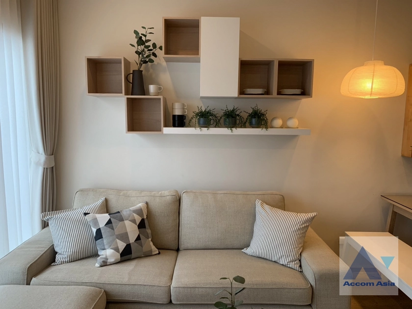 unit 1 Bedroom  Condominium For Rent & Sale in Sukhumvit, Bangkok  near BTS Phrom Phong (AA28044)