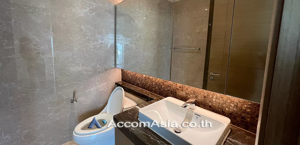 11  2 br Condominium For Rent in Ploenchit ,Bangkok BTS Ratchadamri at Magnolias Ratchadamri Boulevard AA28049
