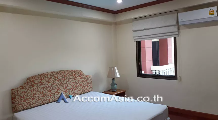  1  3 br Apartment For Rent in Sukhumvit ,Bangkok BTS Phrom Phong at Homey and relaxed AA28056