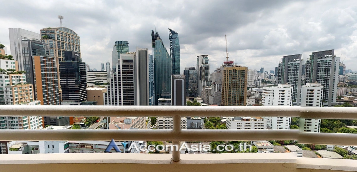 unitBig Balcony, Pet friendly |  3 Bedrooms  Condominium For Rent in Sukhumvit, Bangkok  near BTS Phrom Phong (AA28058)