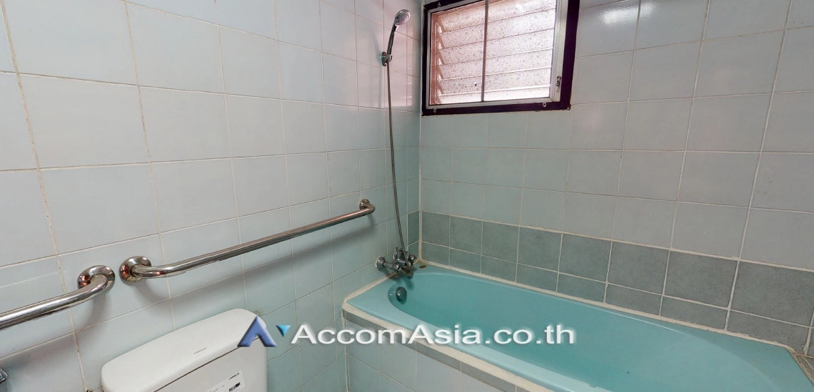 8  3 br Condominium For Rent in Sukhumvit ,Bangkok BTS Phrom Phong at Regent On The Park 1 AA28058