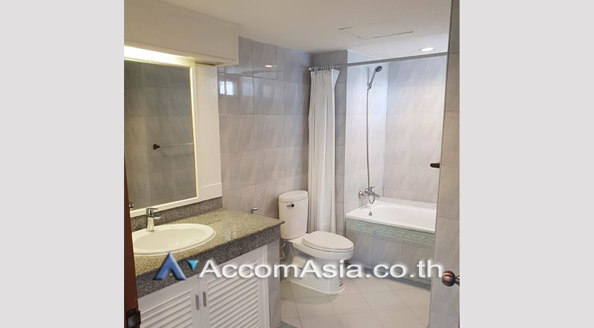 unitPet friendly |  3 Bedrooms  Apartment For Rent & Sale in Sukhumvit, Bangkok  near BTS Phrom Phong (AA28063)