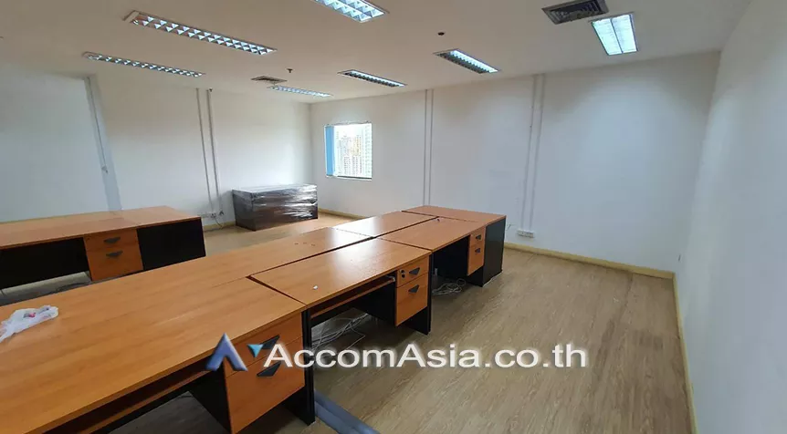  1  Office Space For Rent in Sukhumvit ,Bangkok BTS Asok - MRT Sukhumvit at Office space in Bangkok AA28065
