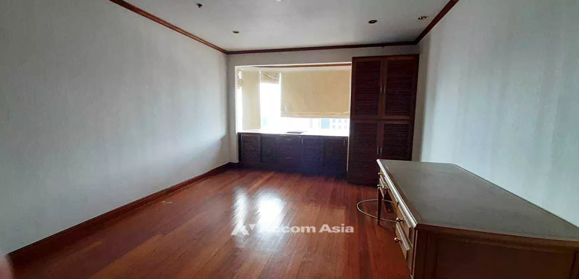 5  5 br Condominium For Sale in Sukhumvit ,Bangkok BTS Phrom Phong at Le Raffine Sukhumvit 24 AA28068