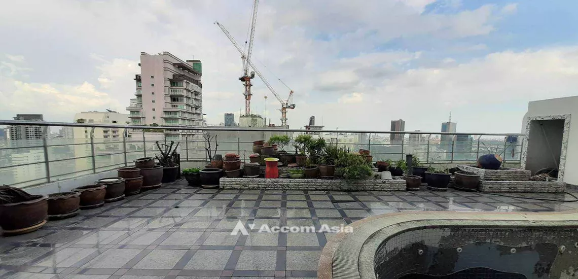 10  5 br Condominium For Sale in Sukhumvit ,Bangkok BTS Phrom Phong at Le Raffine Sukhumvit 24 AA28068