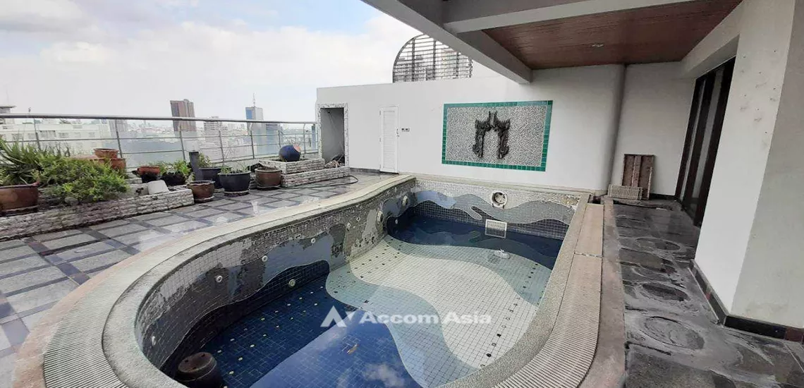 9  5 br Condominium For Sale in Sukhumvit ,Bangkok BTS Phrom Phong at Le Raffine Sukhumvit 24 AA28068