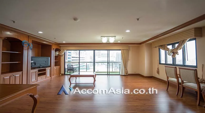 Pet friendly |  3 Bedrooms  Apartment For Rent in Sukhumvit, Bangkok  near BTS Asok - MRT Sukhumvit (AA28069)