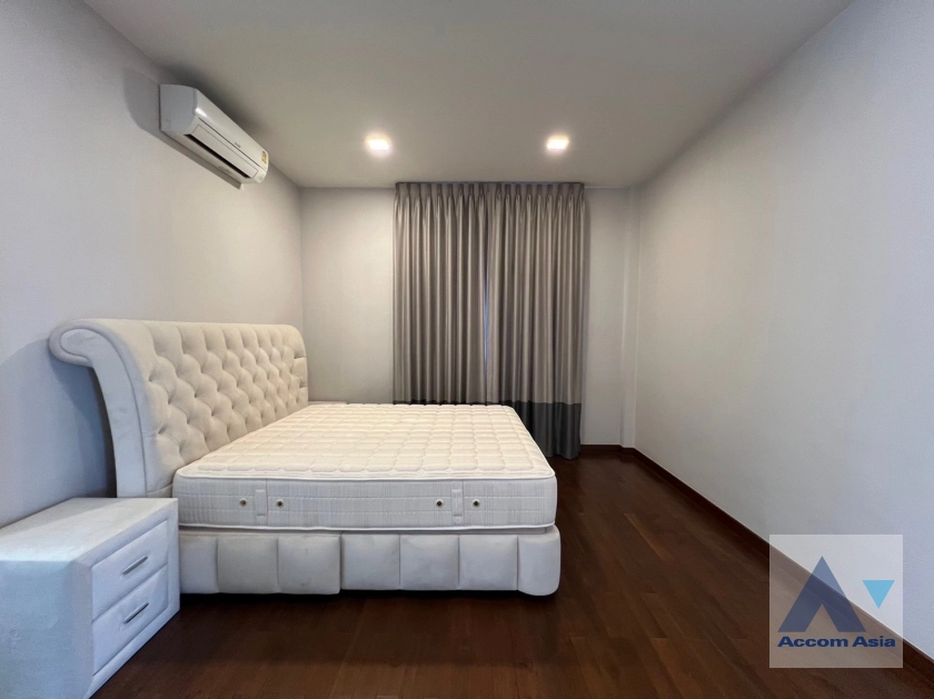 8  5 br House for rent and sale in Pattanakarn ,Bangkok BTS Punnawithi - BTS Udomsuk at The Palazzo Srinakarin AA28073