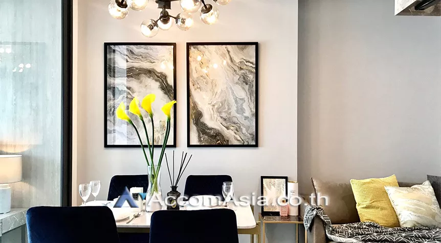 unit 1 Bedroom  Condominium For Rent in Ploenchit, Bangkok  near BTS Ploenchit (AA28074)