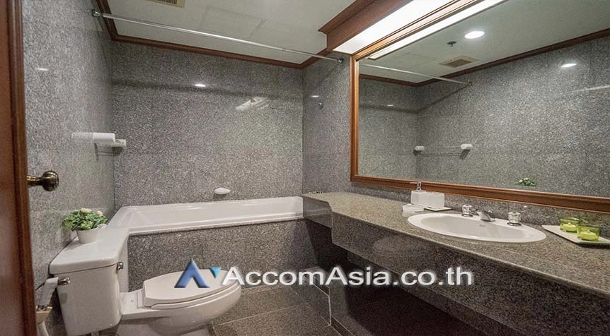 12  3 br Apartment For Rent in Sukhumvit ,Bangkok BTS Asok - MRT Sukhumvit at Perfect Apartment for Big Family, Prime Location Near Main Street AA28094