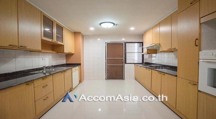 4  3 br Apartment For Rent in Sukhumvit ,Bangkok BTS Asok - MRT Sukhumvit at Perfect Apartment for Big Family, Prime Location Near Main Street AA28094