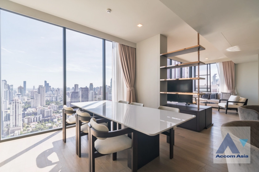 unit 3 Bedrooms  Condominium For Rent in Sukhumvit, Bangkok  near BTS Asok - MRT Sukhumvit (AA28095)