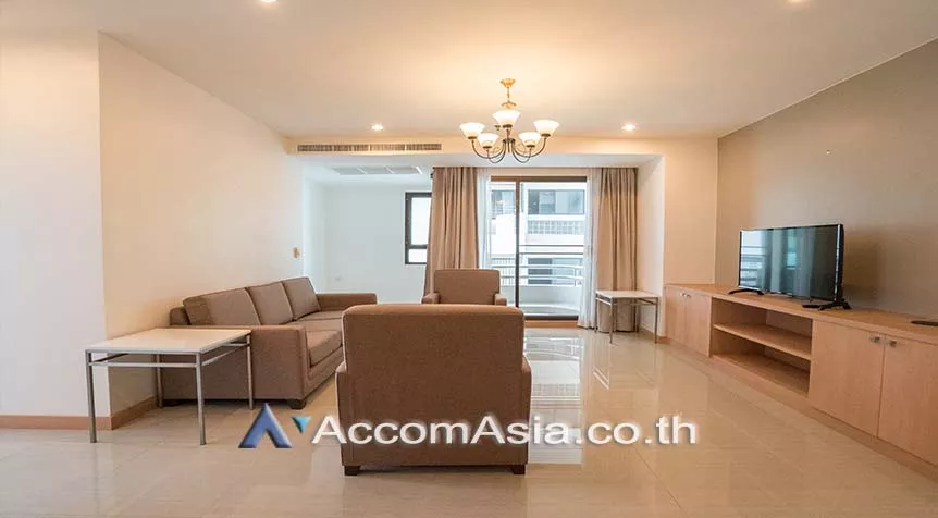  2 Bedrooms  Apartment For Rent in Sukhumvit, Bangkok  near BTS Ekkamai (AA28096)