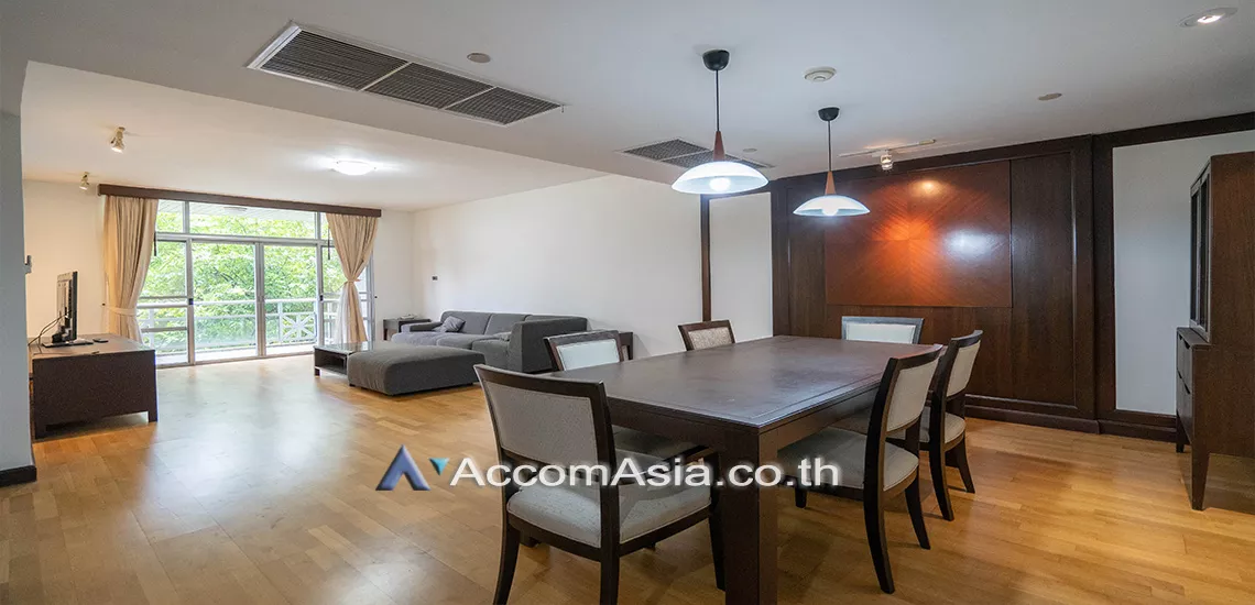 Pet friendly |  2 Bedrooms  Condominium For Rent in Ploenchit, Bangkok  near BTS Ploenchit (AA28098)