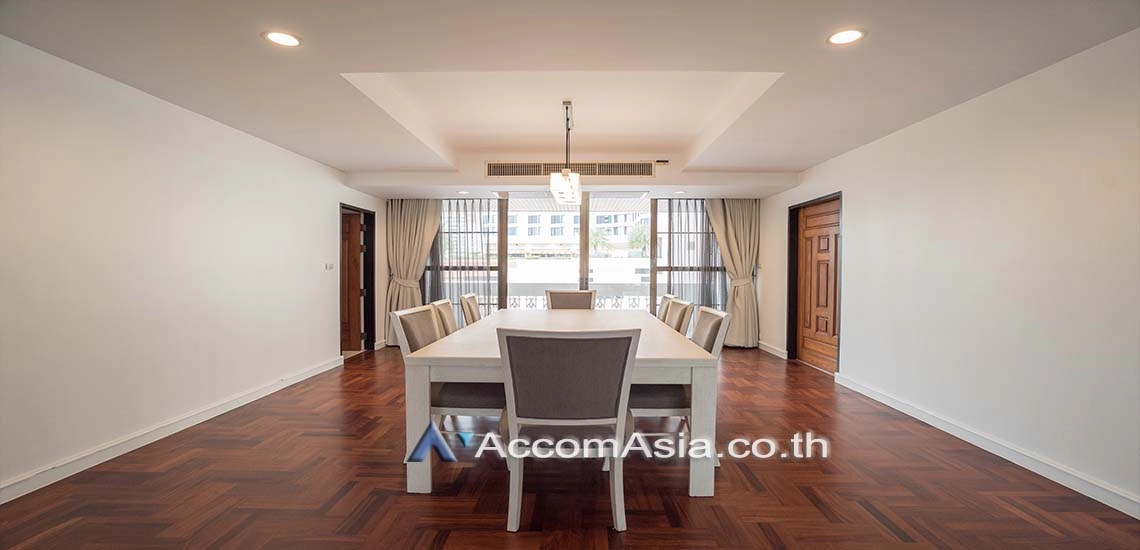 Big Balcony, Pet friendly |  3 Bedrooms  Apartment For Rent in Sukhumvit, Bangkok  near BTS Asok - MRT Sukhumvit (AA28099)