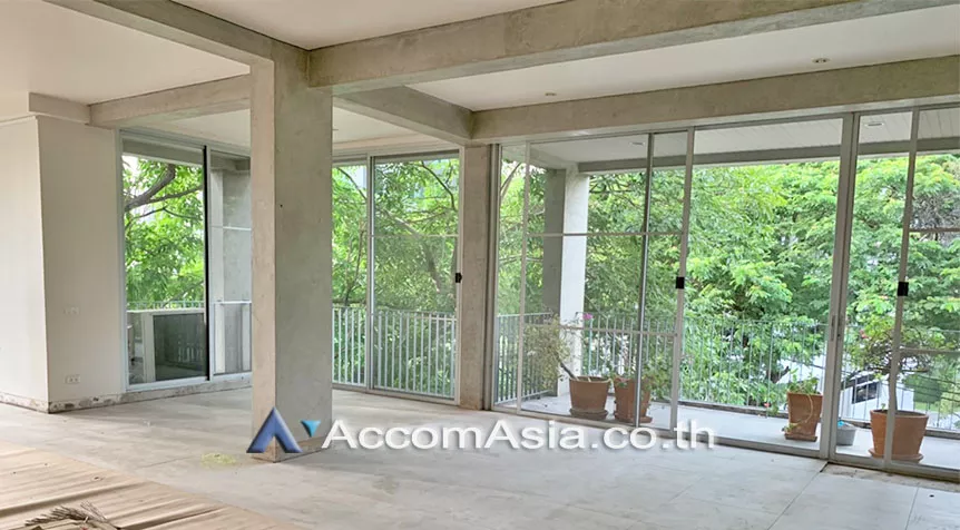 Duplex Condo |  4 Bedrooms  Apartment For Rent in Sukhumvit, Bangkok  near BTS Thong Lo (AA28104)