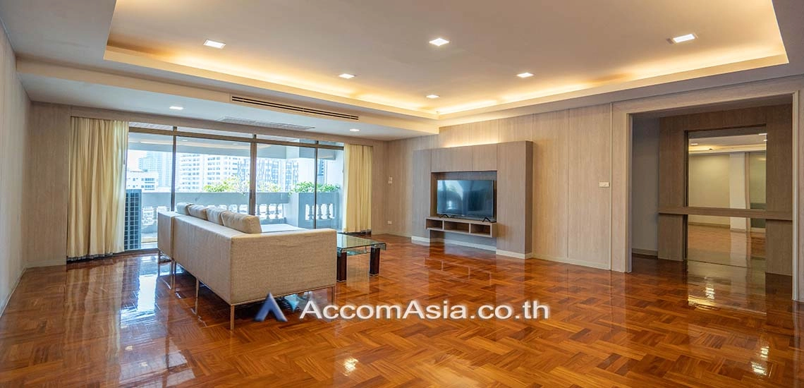  1  3 br Apartment For Rent in Sukhumvit ,Bangkok BTS Phrom Phong at Luxury fully serviced AA28108