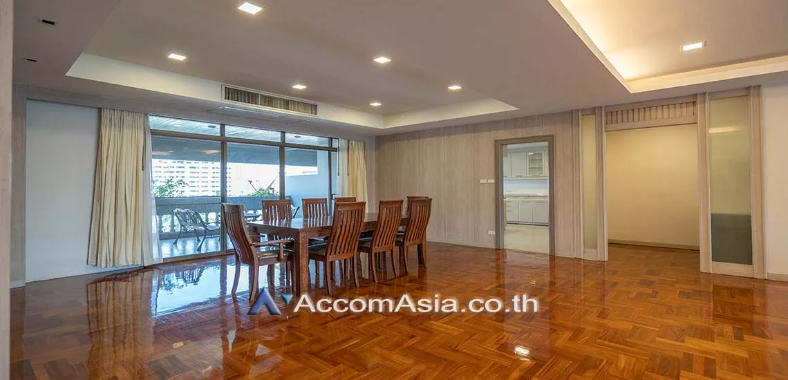  1  3 br Apartment For Rent in Sukhumvit ,Bangkok BTS Phrom Phong at Luxury fully serviced AA28108