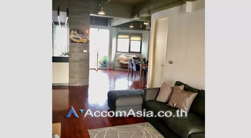  Modern Town Condominium  2 Bedroom for Rent BTS Ekkamai in Sukhumvit Bangkok