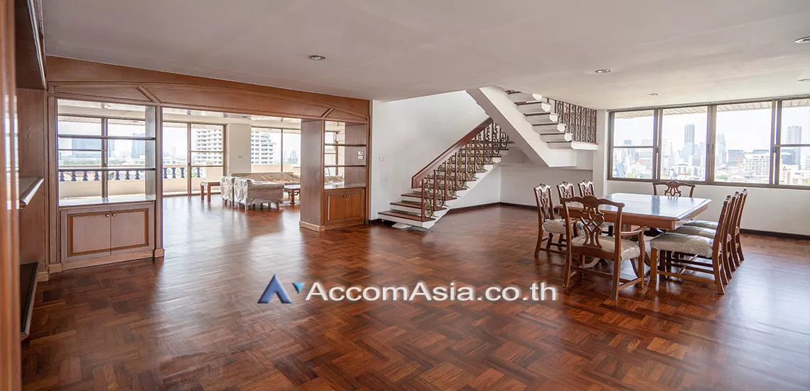 1  4 br Apartment For Rent in Sukhumvit ,Bangkok BTS Asok - MRT Sukhumvit at Spacious space with a cozy AA28122