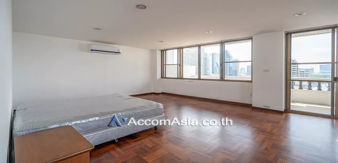 11  4 br Apartment For Rent in Sukhumvit ,Bangkok BTS Asok - MRT Sukhumvit at Spacious space with a cozy AA28122
