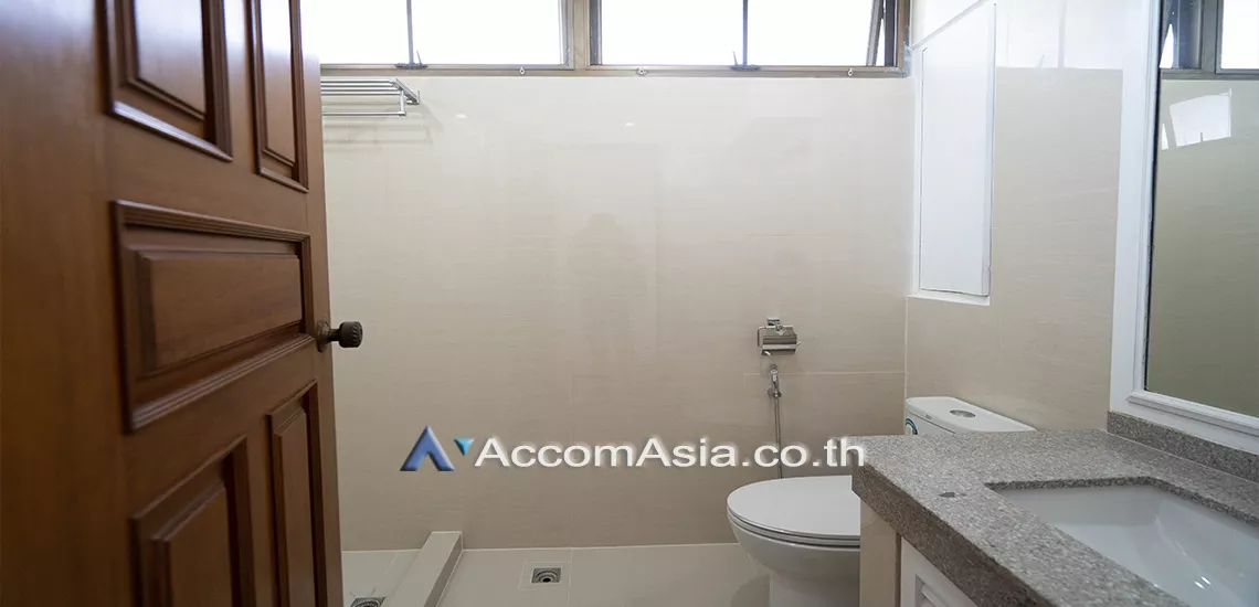 17  4 br Apartment For Rent in Sukhumvit ,Bangkok BTS Asok - MRT Sukhumvit at Spacious space with a cozy AA28122