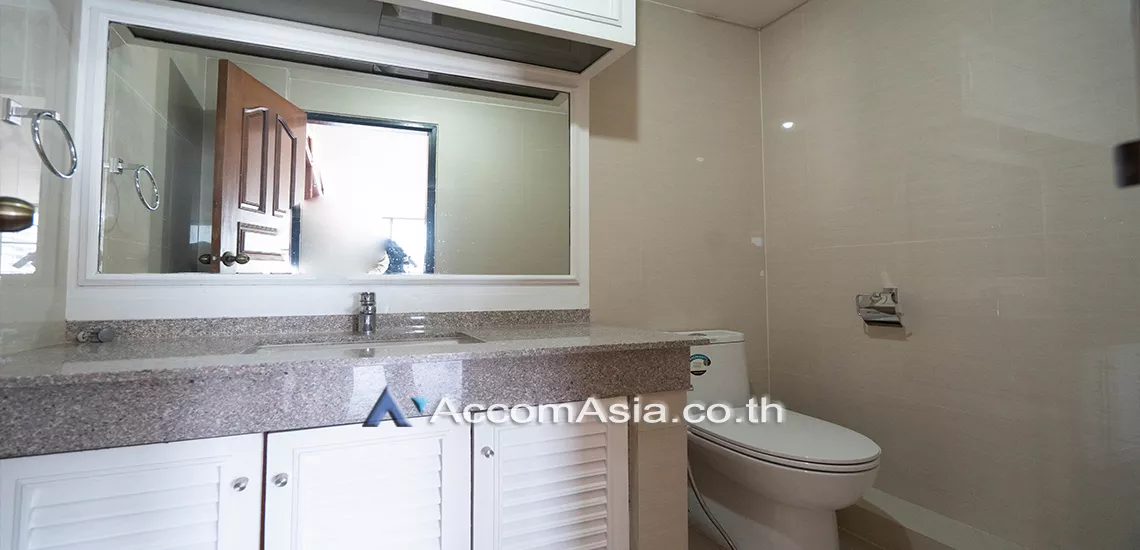 22  4 br Apartment For Rent in Sukhumvit ,Bangkok BTS Asok - MRT Sukhumvit at Spacious space with a cozy AA28122