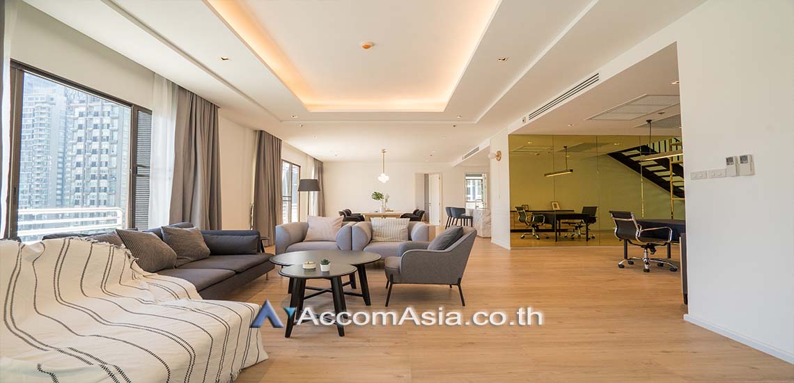 Duplex Condo, Penthouse |  Relaxing Balcony - Walk to BTS Apartment  3 Bedroom for Rent BTS Thong Lo in Sukhumvit Bangkok