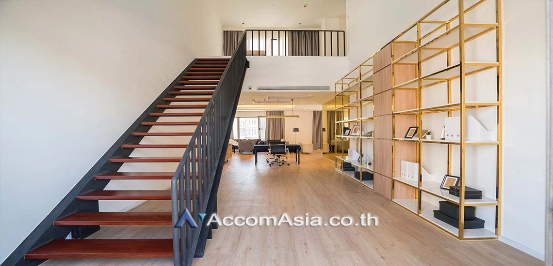 Duplex Condo, Penthouse |  3 Bedrooms  Apartment For Rent in Sukhumvit, Bangkok  near BTS Thong Lo (AA28125)