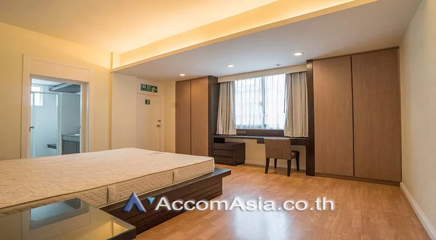 6  4 br Apartment For Rent in Sukhumvit ,Bangkok BTS Nana at Calm and Peaceful AA28130
