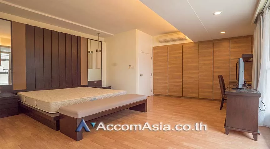 7  4 br Apartment For Rent in Sukhumvit ,Bangkok BTS Nana at Calm and Peaceful AA28130