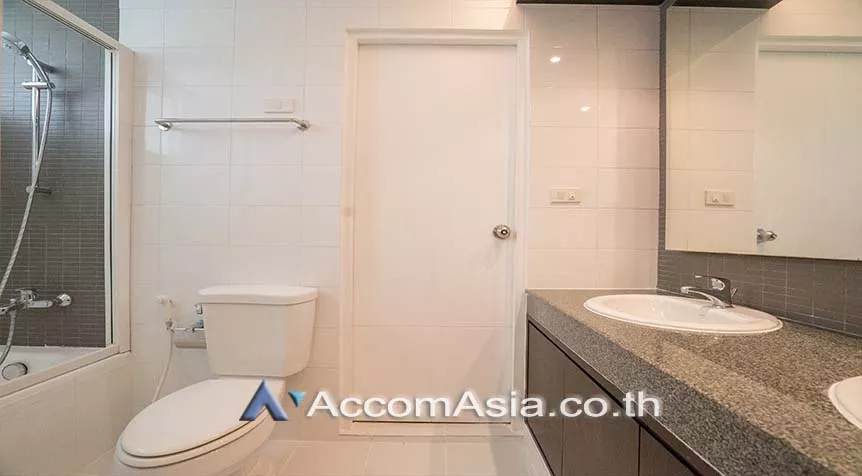 11  4 br Apartment For Rent in Sukhumvit ,Bangkok BTS Nana at Calm and Peaceful AA28130