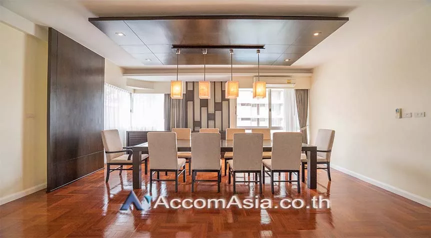  1  4 br Apartment For Rent in Sukhumvit ,Bangkok BTS Nana at Calm and Peaceful AA28130